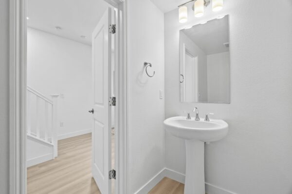 1453 Cherry Cir-Photo-7
