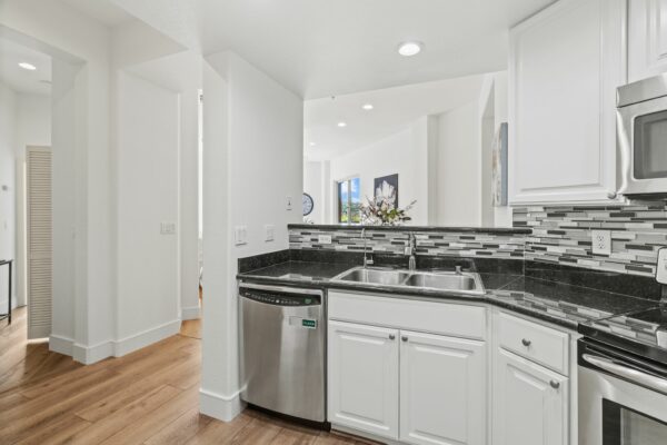 1883 Agnew Rd-Photo-13