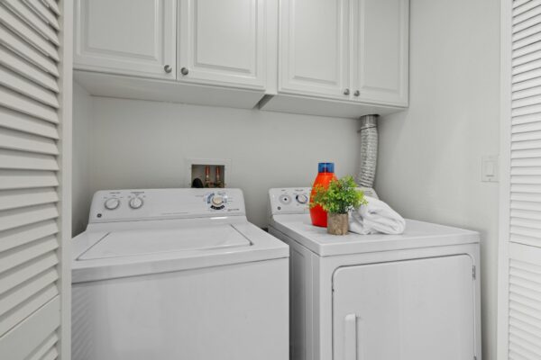 1883 Agnew Rd-Photo-21