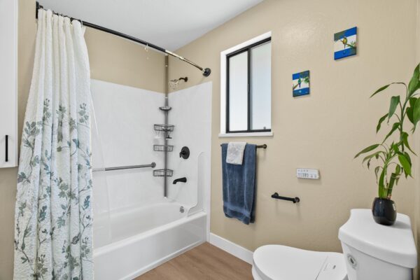 646 Evans Rd-Photo-16