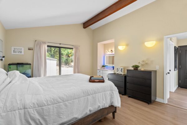 646 Evans Rd-Photo-19