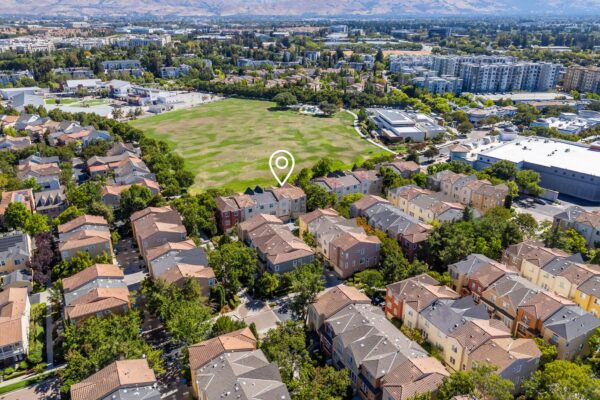 4064 Rivermark Pkwy-Aerial (6)
