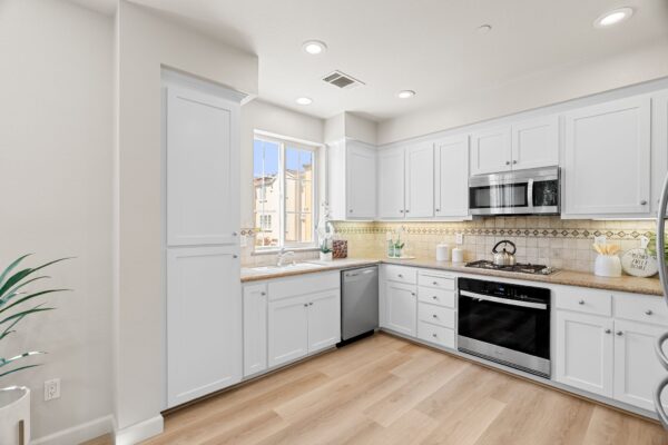 4064 Rivermark Pkwy-Photo-19
