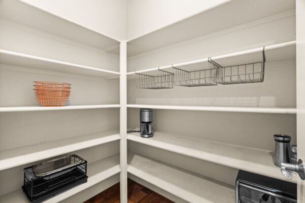 4063 Cadwallader Ave-Photo-24