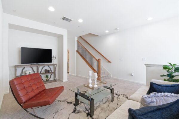 4455 Laird Cir-7