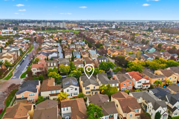 979 Garrity Way-Aerials-6-with location pin