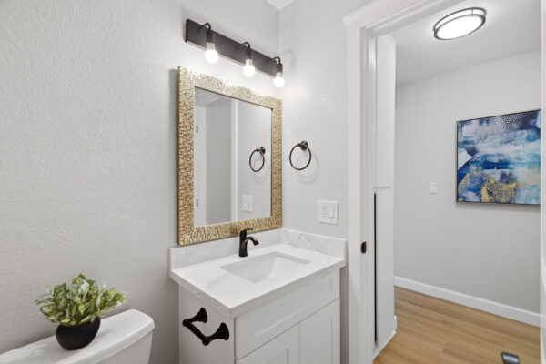 2390 Avenida De Guadalupe-20