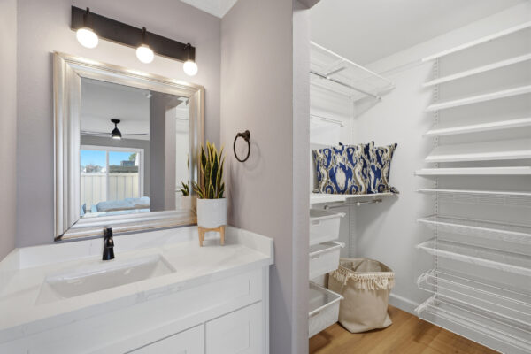 2390 Avenida De Guadalupe-25