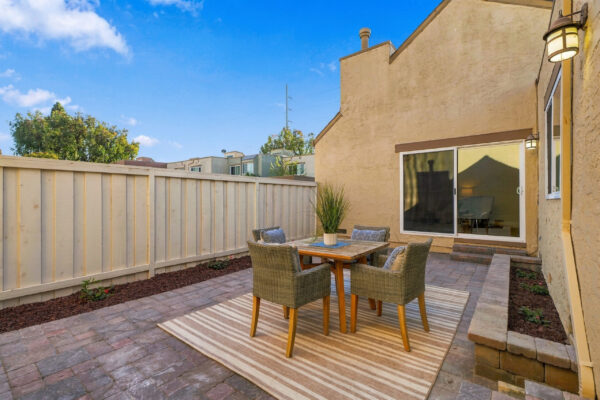 2390 Avenida De Guadalupe-29